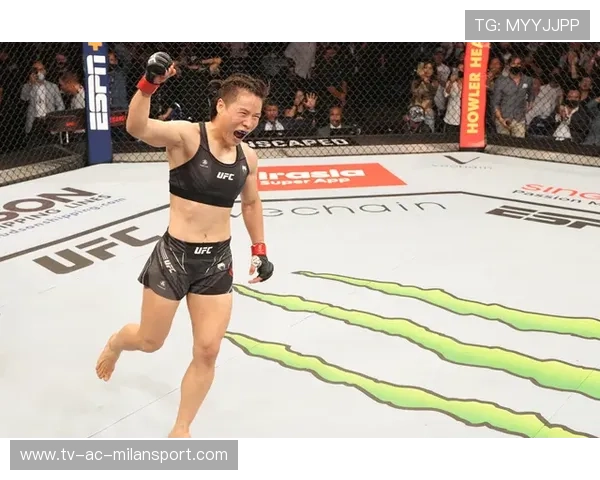 UFC 最狠女王重返赛场，隔空挑衅张伟丽