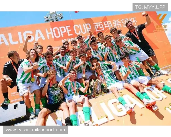 足球俱乐部商业拓展推动品牌全球化